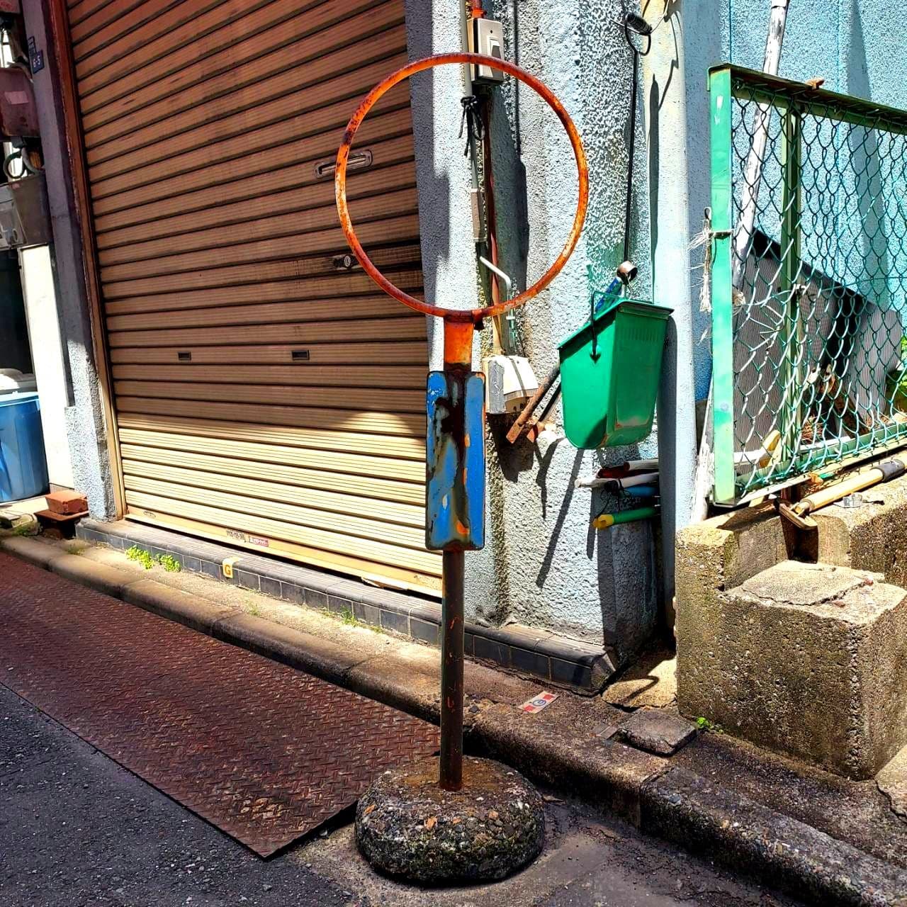 何かを伝えていたと思われる物体/日本橋馬喰町二丁目6-5