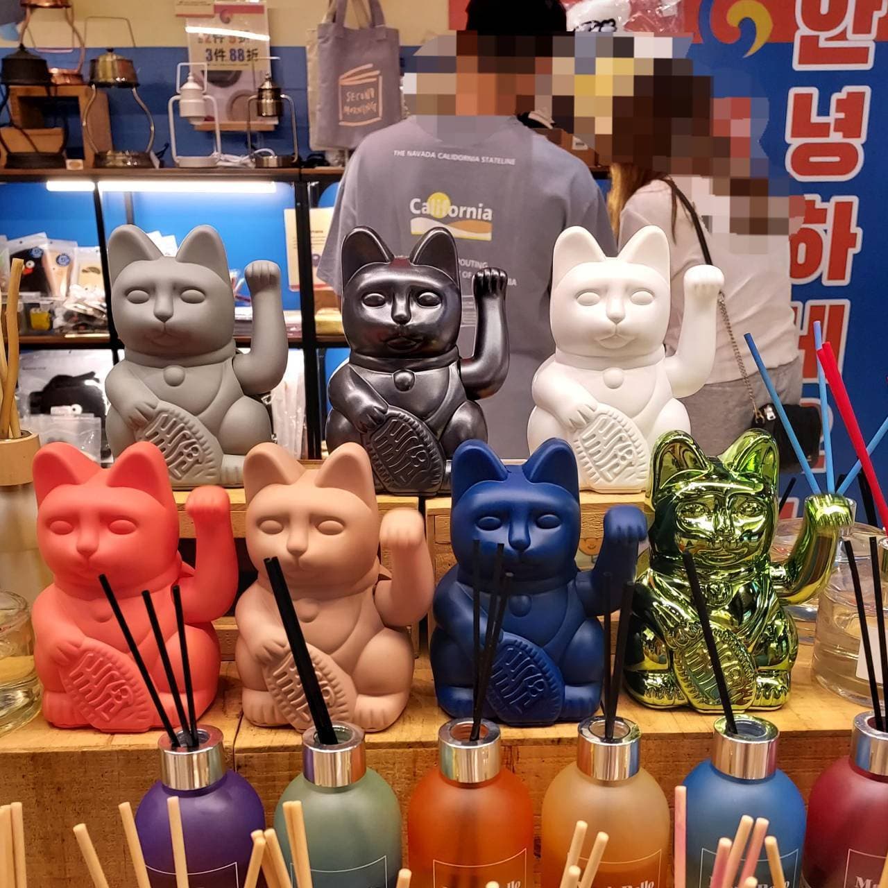 七色の招き猫/京站内の韓国グッズ臨時店舗